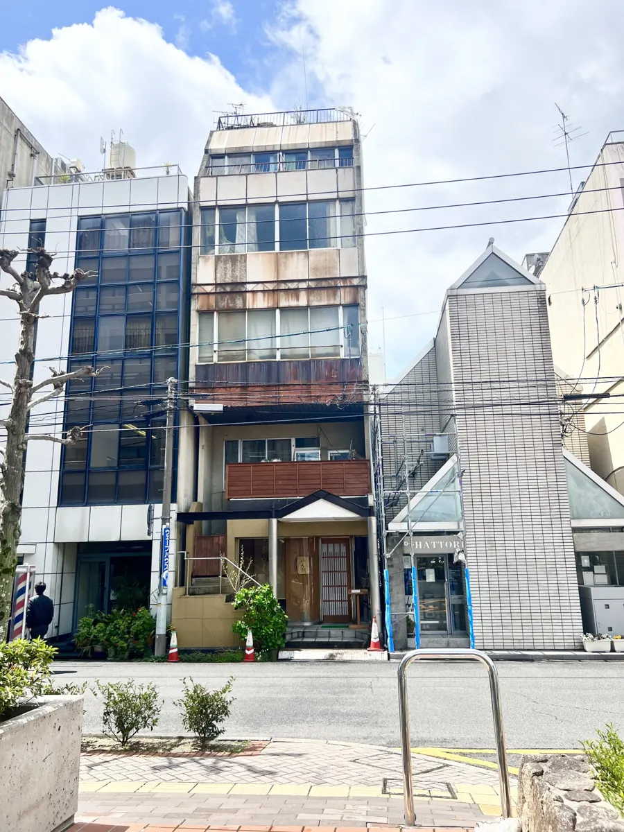 岡山市北区内山下のテナントビル