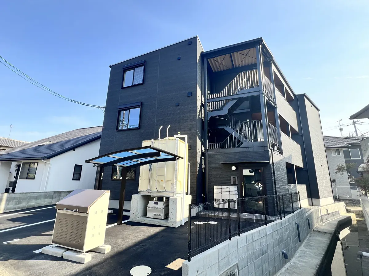 岡山市北区下伊福の新築9戸アパートの外観